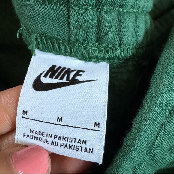 Nike Sportswear Club Fleece Joggers pull on green sweatpants medium - Picture 6 of 12